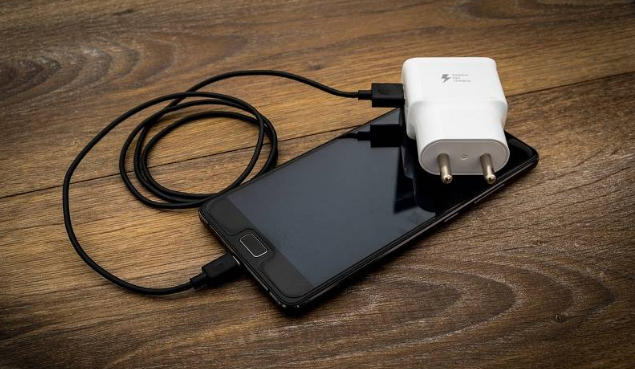 tips-memilih-charger-cepat-aman-untuk-semua-perangkat