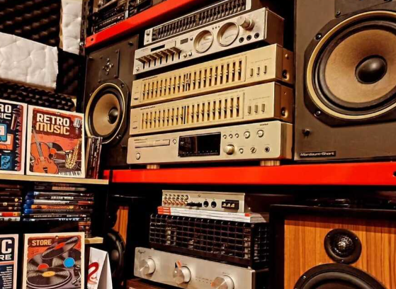 Perkembangan Alat Elektronik: Dari Analog ke Digital